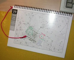 ..um das Gesichtsfeld des Suchers auf dem Atlas abzubilden. 1cm=2°.jpg